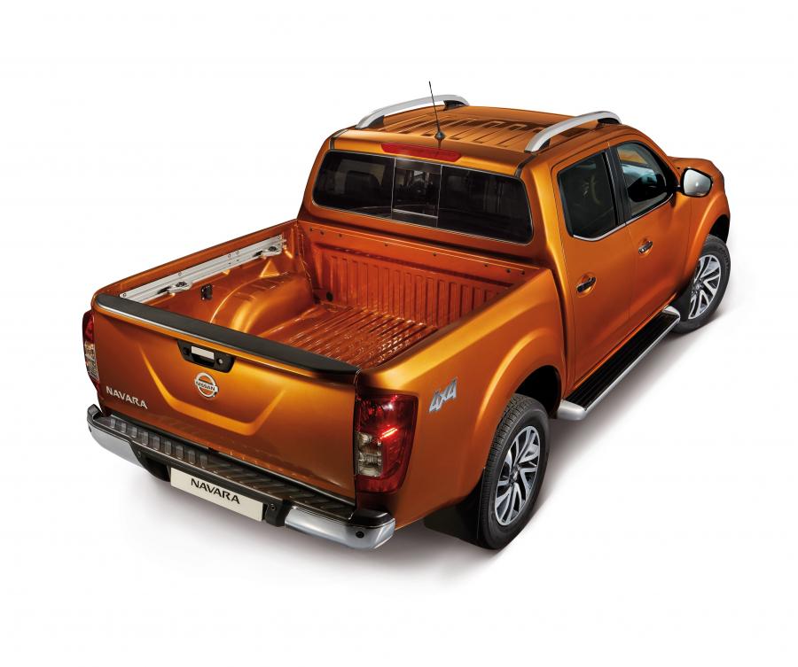  Nissan Navara Double Cab (D23) 2017 года  (ZA) (фото 7 из 26)